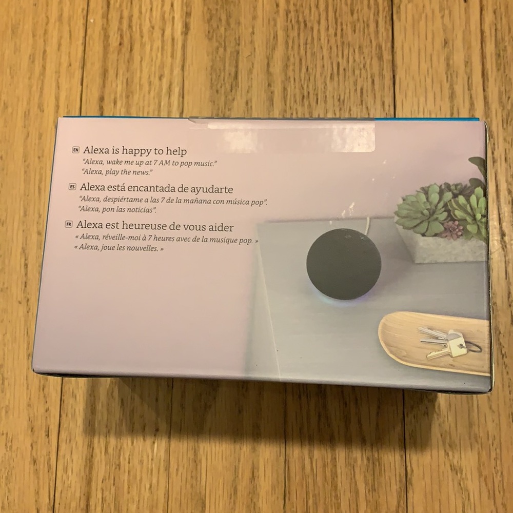NWT Alexa Echo Dot 4th Generation - Picture 3 of 3